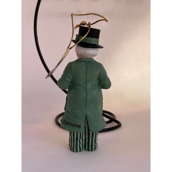 Wizard of Oz Storybook "The Wizard of Oz" Ornament - Picture 3 of 4